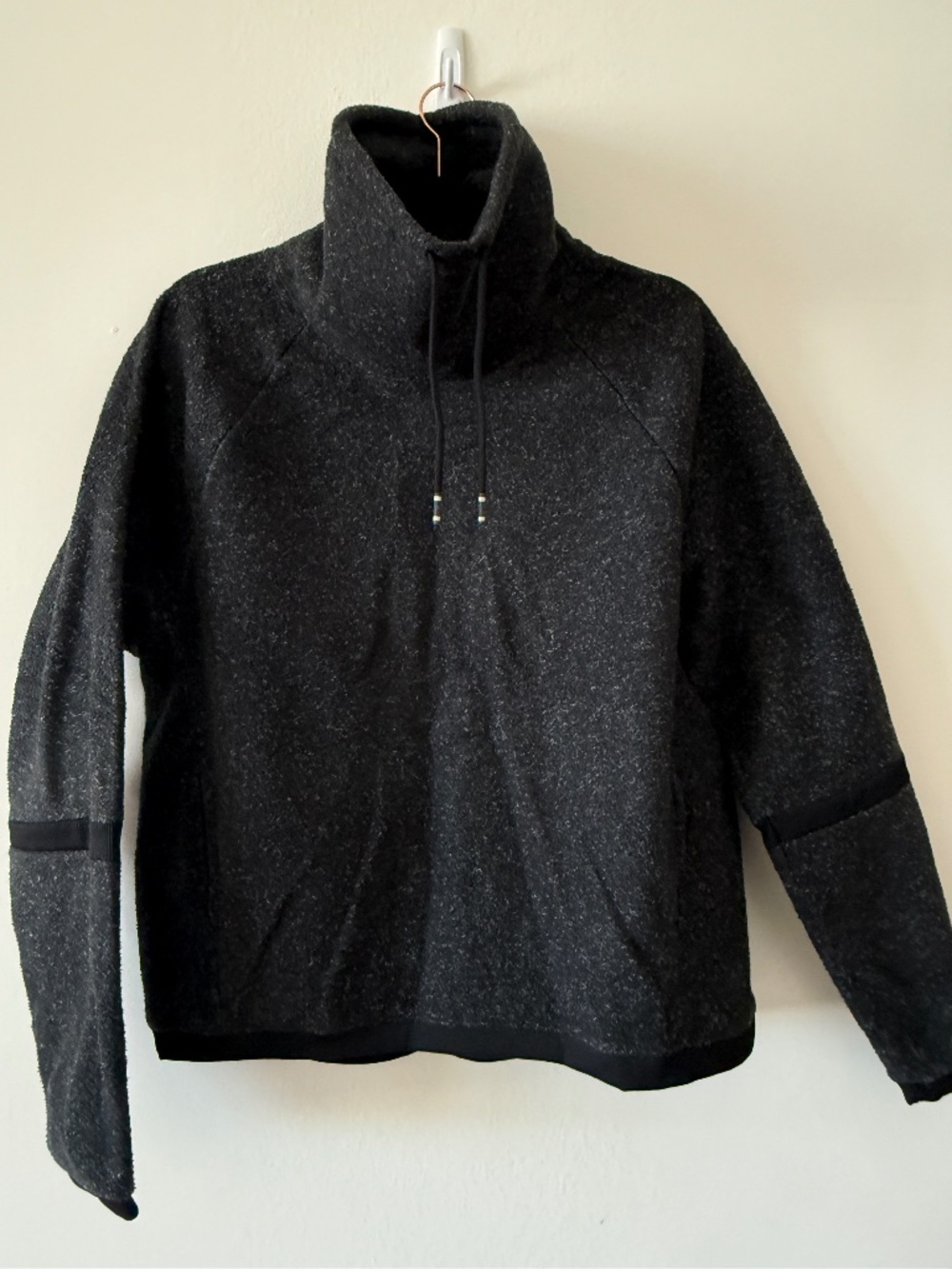 Nike Technical Fleece Funnel Neck Pullover – Black Gray – M